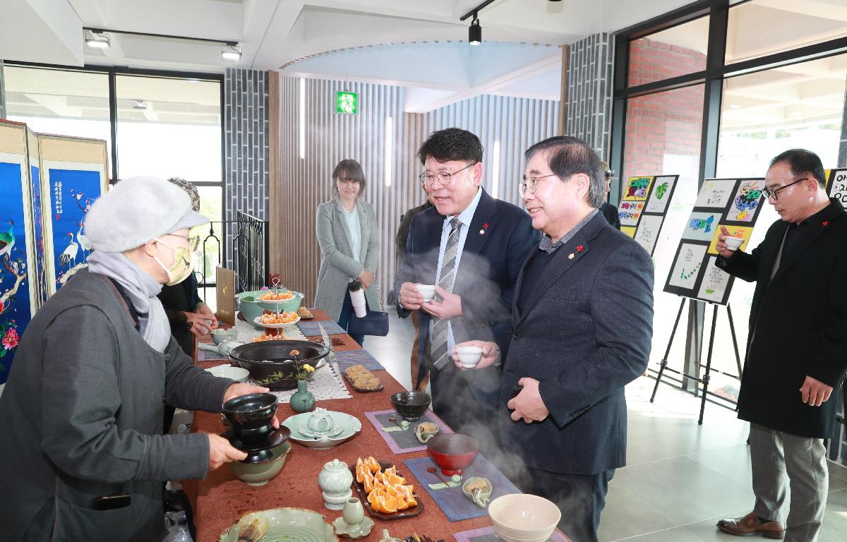 제11회 완도군 평생학습 예술제 첨부이미지 : AC4I1604.JPG