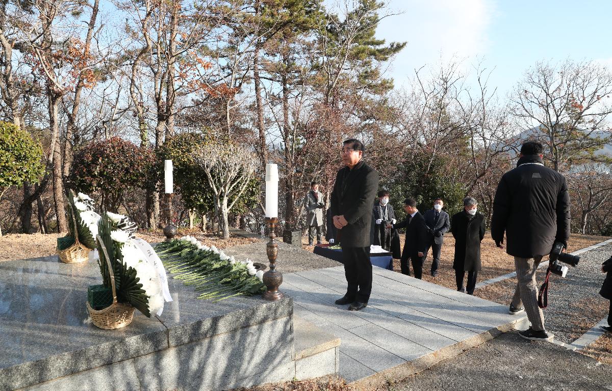 2023년 새해 충혼탑 참배 첨부이미지 : AC4I5693.JPG