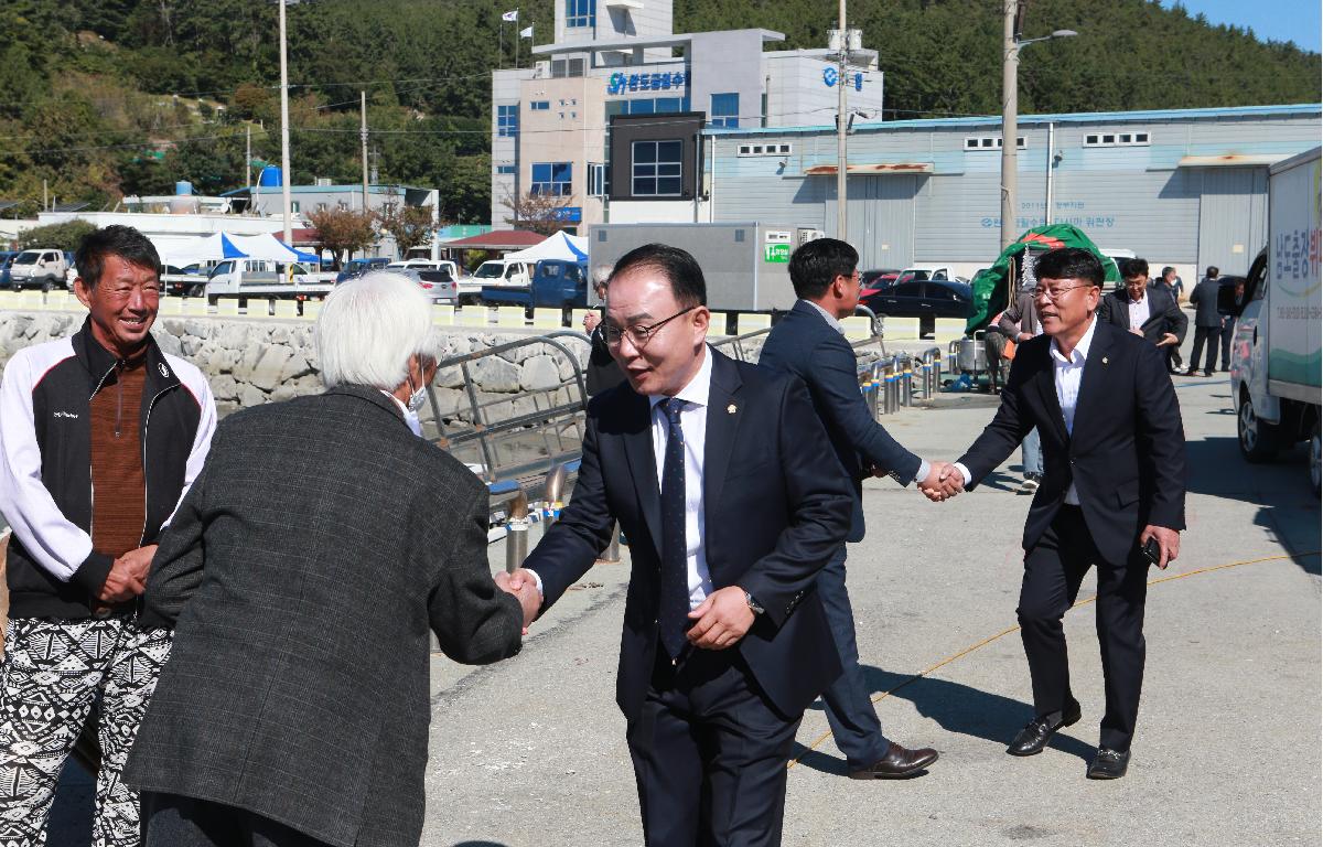 금일읍 노인의날 경로행사 첨부이미지 : D70U9474.JPG