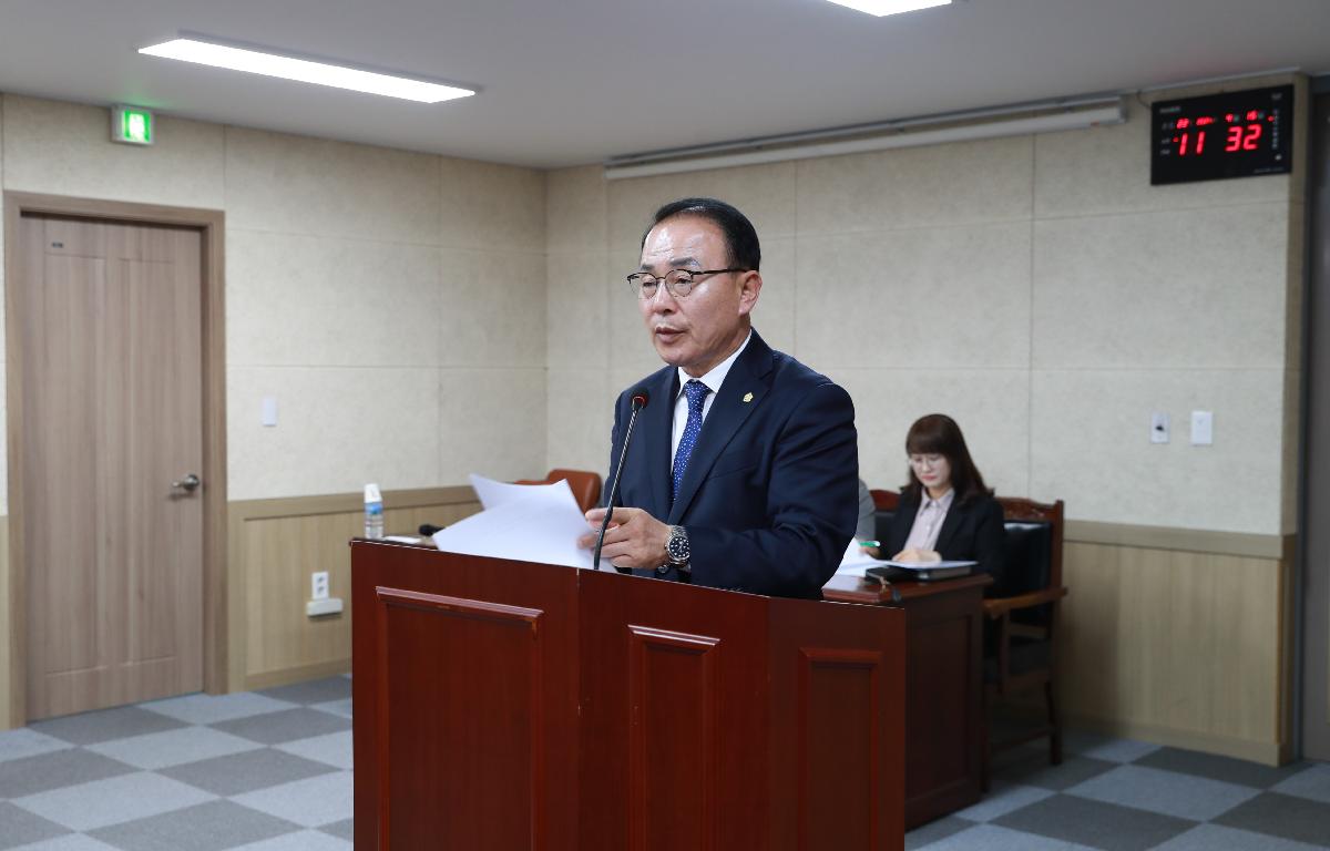 제319회 완도군의회 임시회 첨부이미지 : AC4I9823.JPG