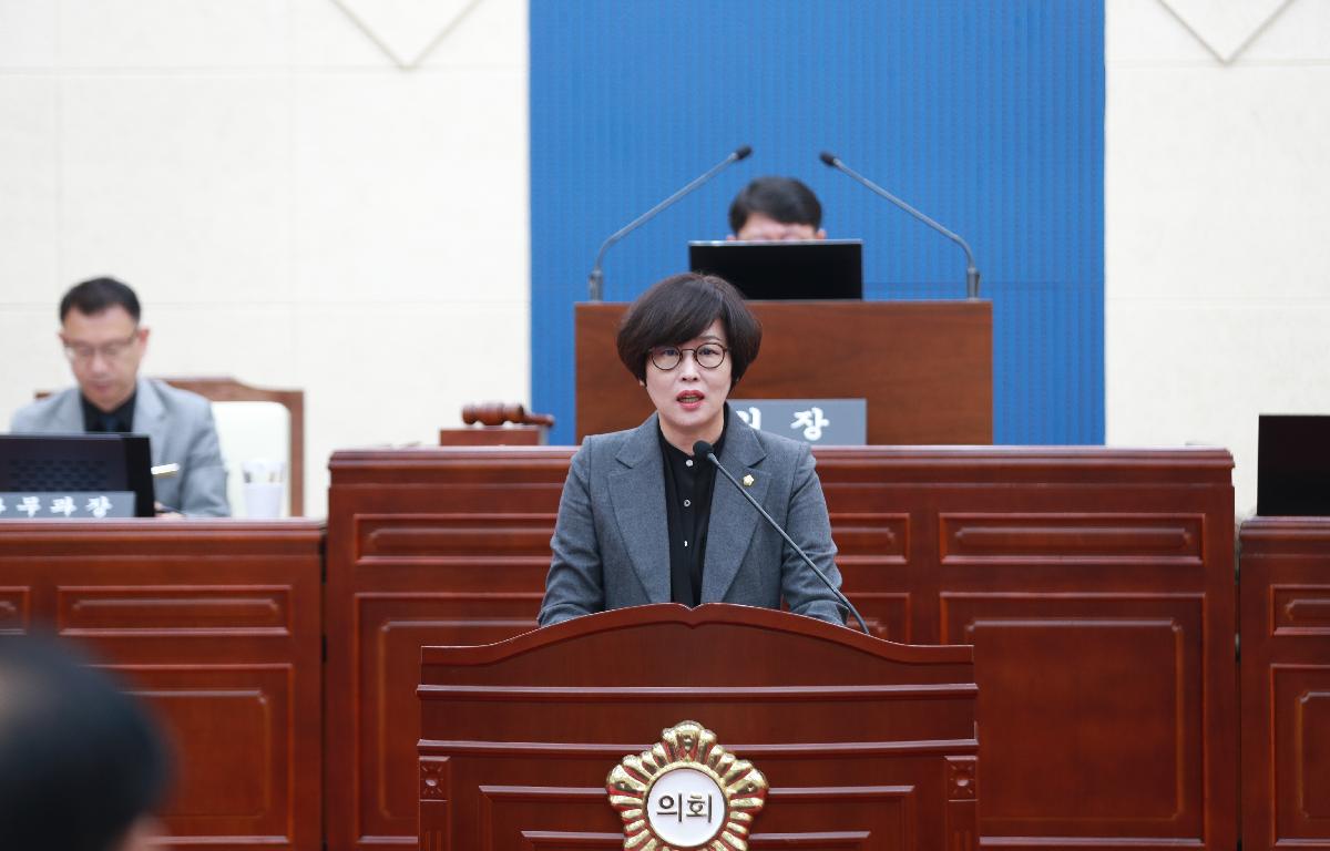 2024년도 행정사무감사 첨부이미지 : AC4I8381.JPG