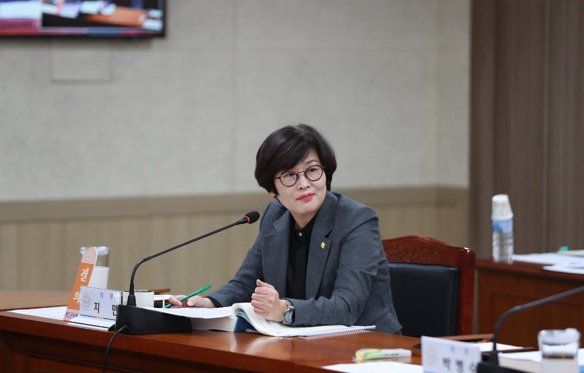 2024년도 행정사무감사 첨부이미지 : AC4I8775.JPG
