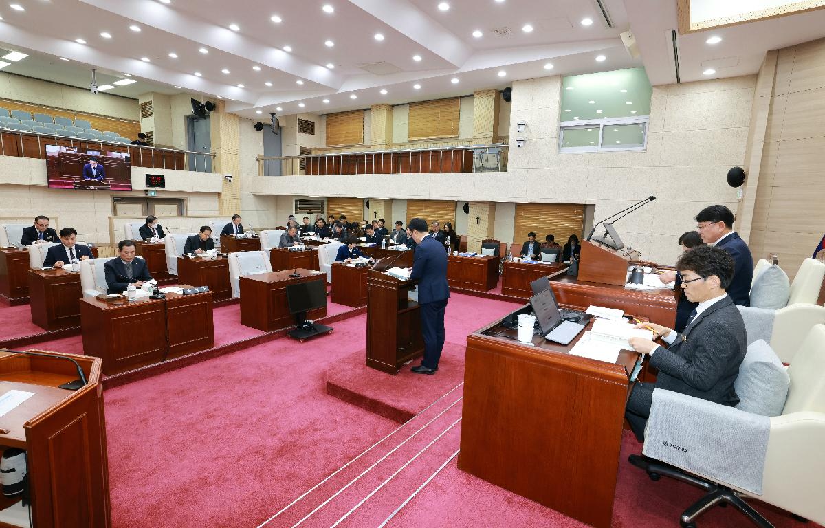 제335회 임시회 군정 주요업무 보고. 청취 첨부이미지 : 1U7A3410.JPG