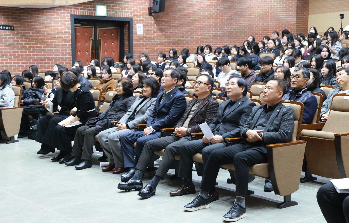 2025 완도군청소년 사업성과보고회 첨부이미지 : 1U7A0036.JPG