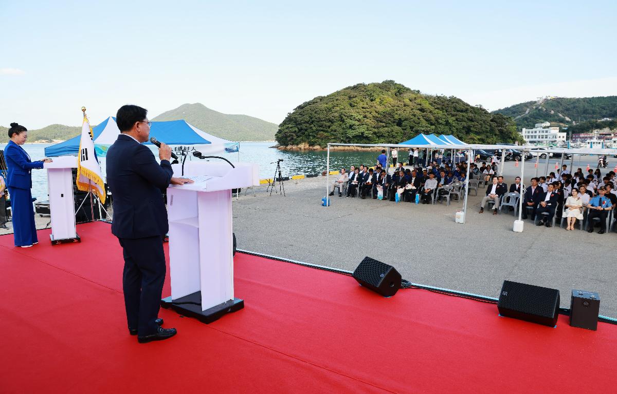 완도군 다목적 친환경 정화 운반선 청정12호 취향식 첨부이미지 : 1U7A1128.JPG