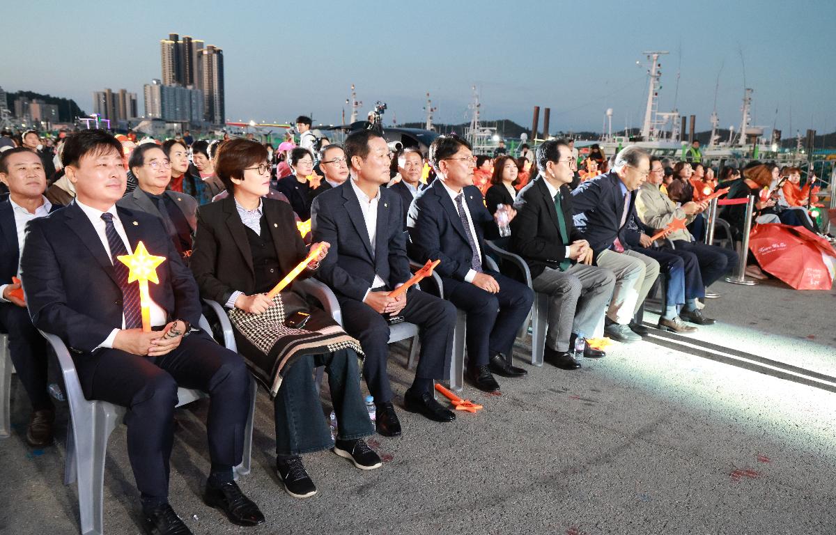 2025 청정완도 가을섬여행 개막 축하쇼 첨부이미지 : 1U7A0036.JPG