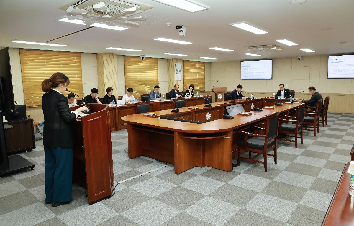 완도군 인구문제 대응 및 섬 발전방안 중간보고회 첨부이미지 : 1U7A4008.JPG