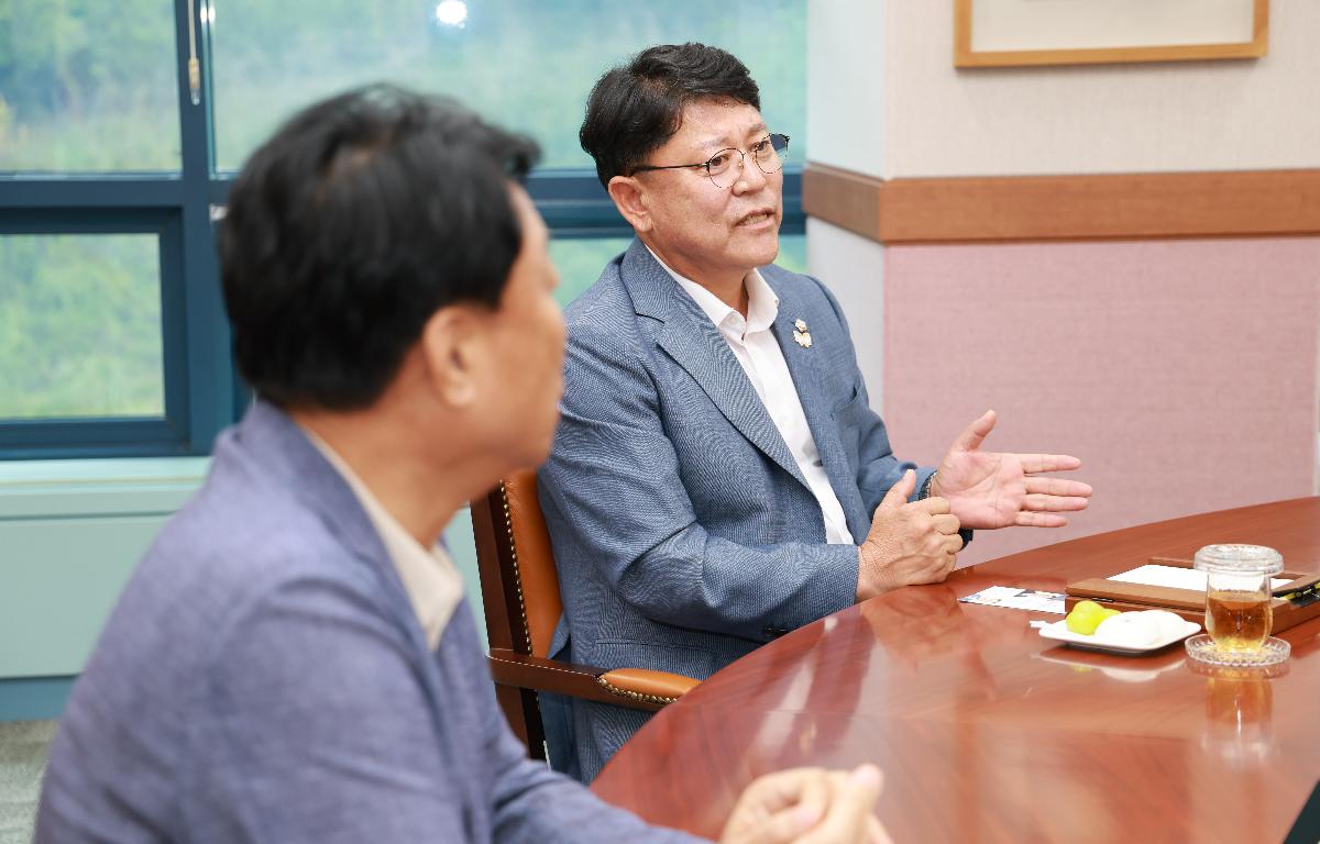 강릉시 가뭄극복 기원 강릉시의회 방문 첨부이미지 : 1U7A7487.JPG