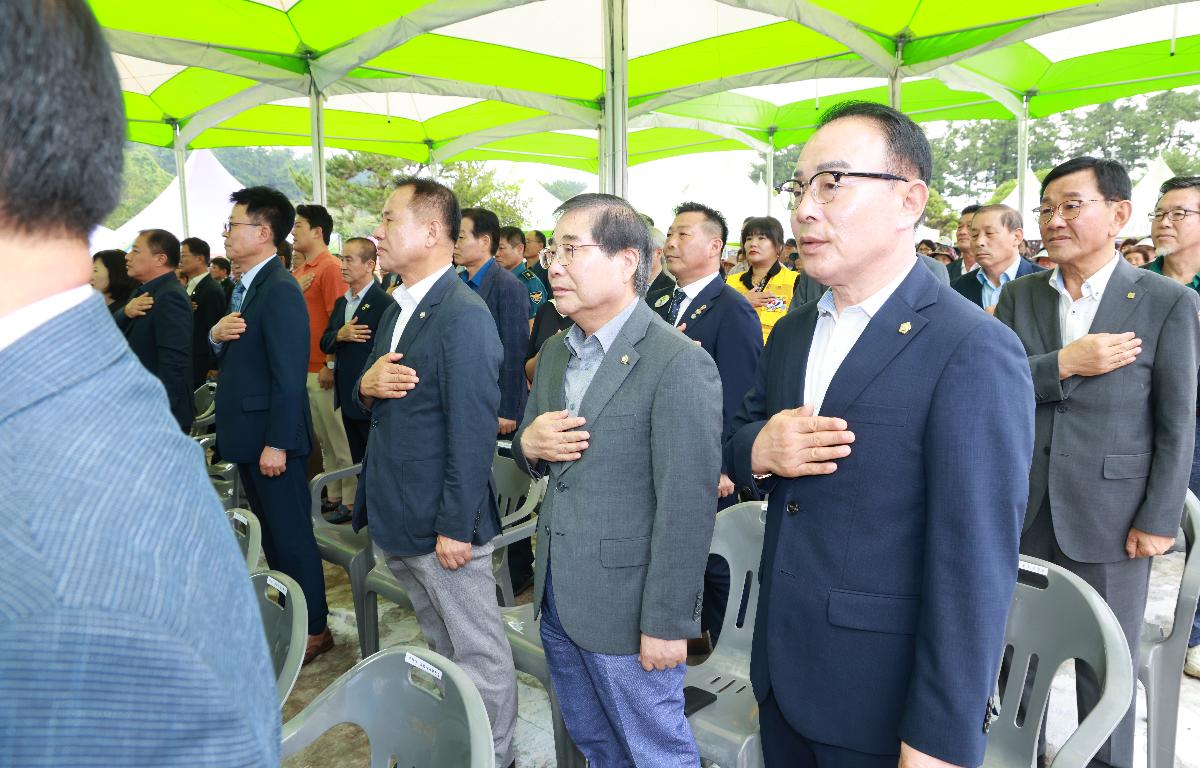 제11회 신지면민의 날 기념 치유의 바다축제 및 노인의 날 기념 행사 첨부이미지 : 1U7A8479.JPG