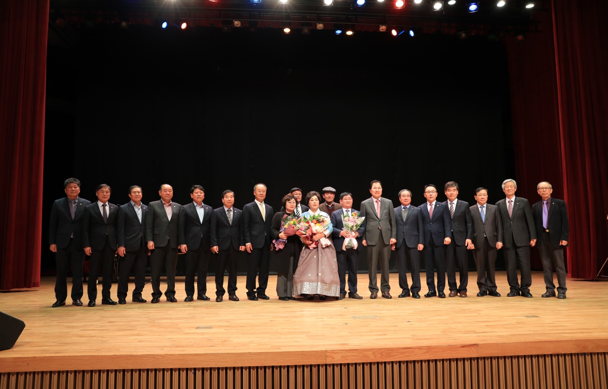 정남선 완도농협 조합장 퇴임식 첨부이미지 : 정남선 농협조합장 퇴임식 (3).JPG