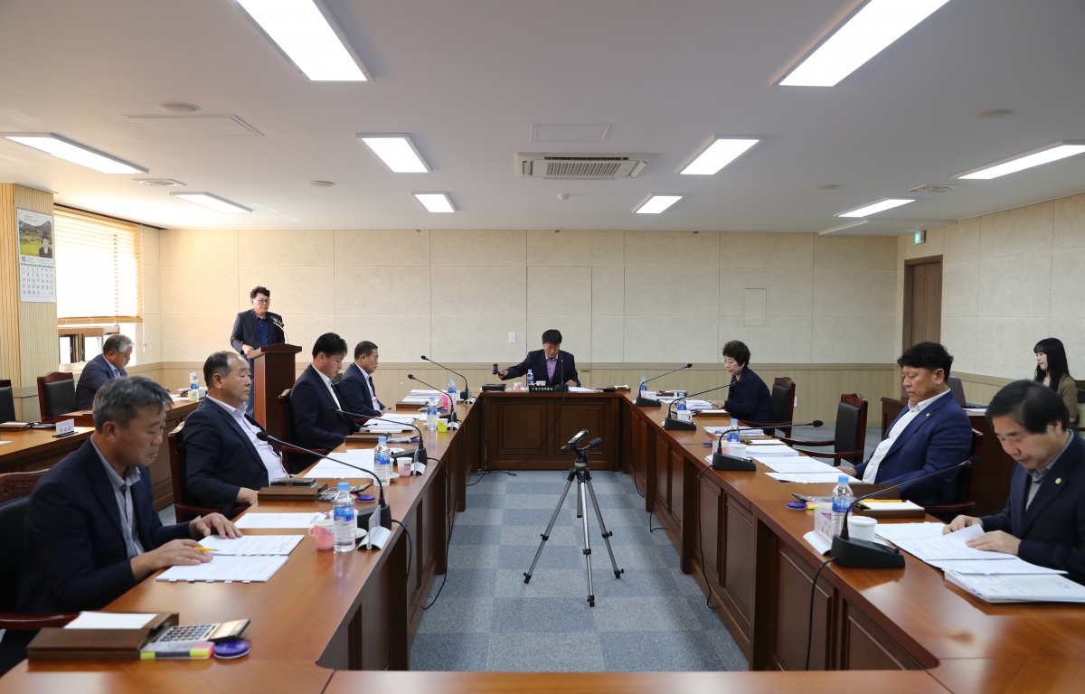 제262회 제1차 정례회 산업건설위원회 첨부이미지 : 제262회 산업건설0.JPG