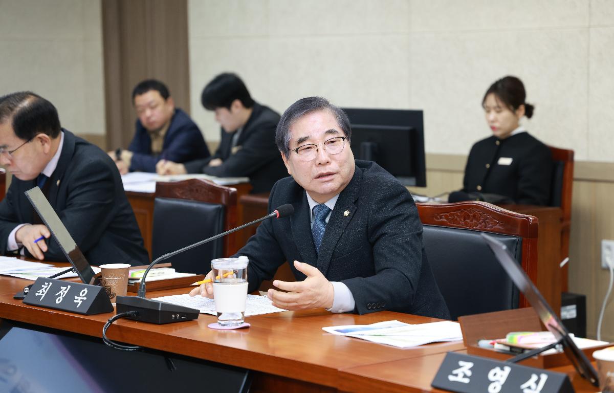 제336회 임시회(2025회계연도 결산검사위원 선임 및 부의안건 심의)     첨부이미지 : 1U7A6785.JPG