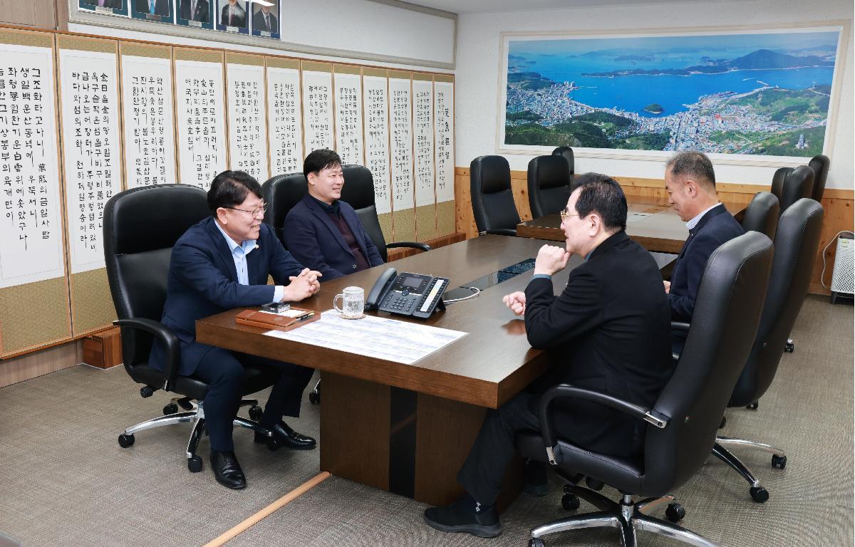 2026년 설 명절맞이 군수님 방문 첨부이미지 : 1U7A5410.JPG