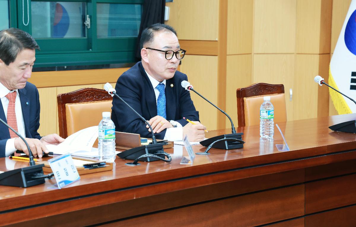 2026년 제2회 완도군 수산조정위원회 회의 첨부이미지 : 1U7A8523.JPG