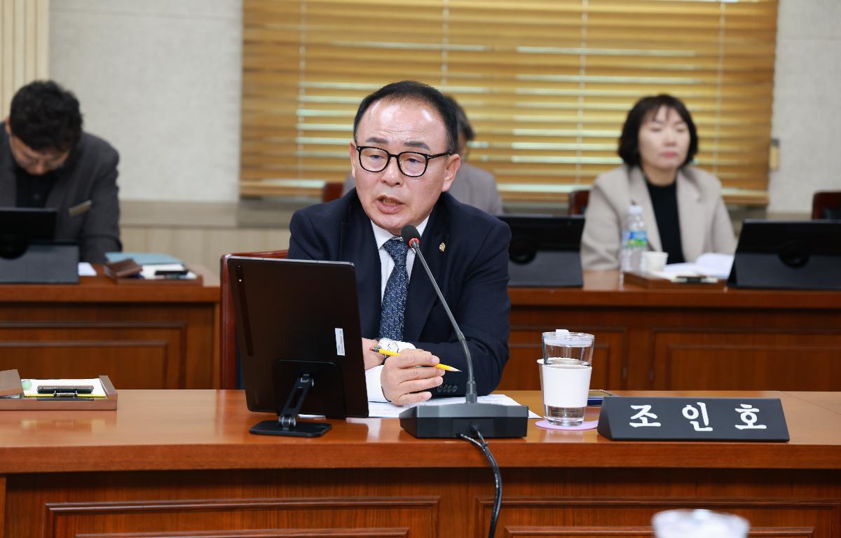 제336회 임시회(2025회계연도 결산검사위원 선임 및 부의안건 심의)   첨부이미지 : 1U7A6715.JPG