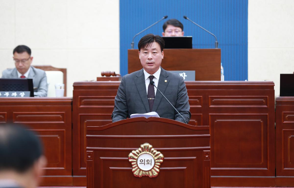 제2차 정례회 첨부이미지 : AC4I7393.JPG