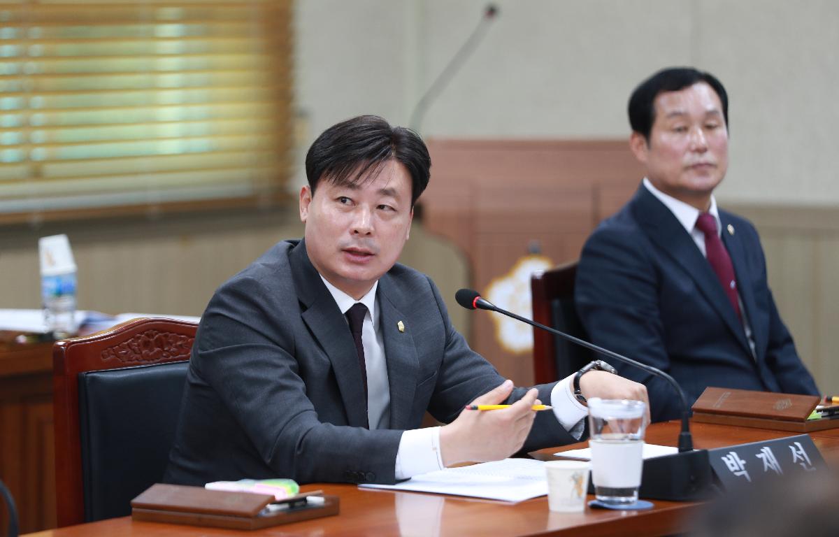 제2차 정례회 첨부이미지 : AC4I7927.JPG