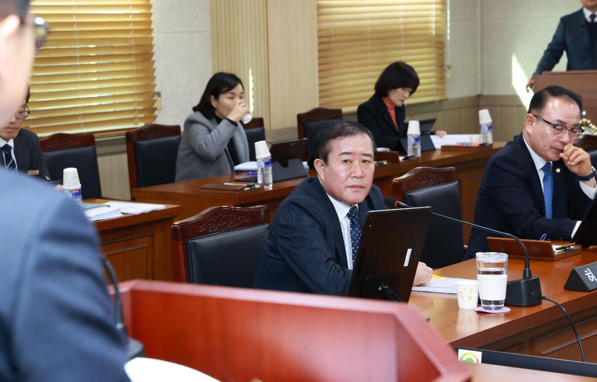 제335회 임시회  첨부이미지 : 1U7A3214.JPG