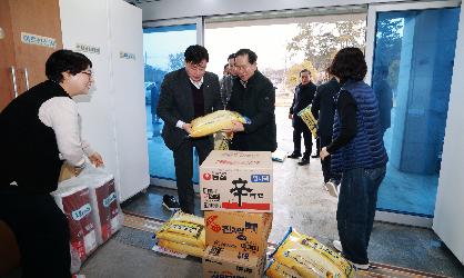 설 명절 맞이 전통시장 방문 및 노인요양시설 방문 