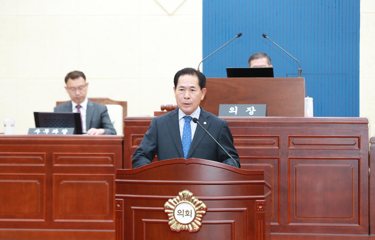 제319회 완도군의회 임시회  첨부이미지 : AC4I9663.JPG