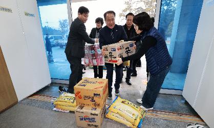 설 명절 맞이 전통시장 방문 및 노인요양시설 방문   