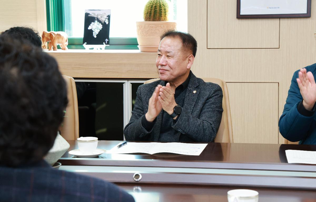 제1회 완도문학상 공모전 제1차 운영위원회 첨부이미지 : 1U7A5474.JPG