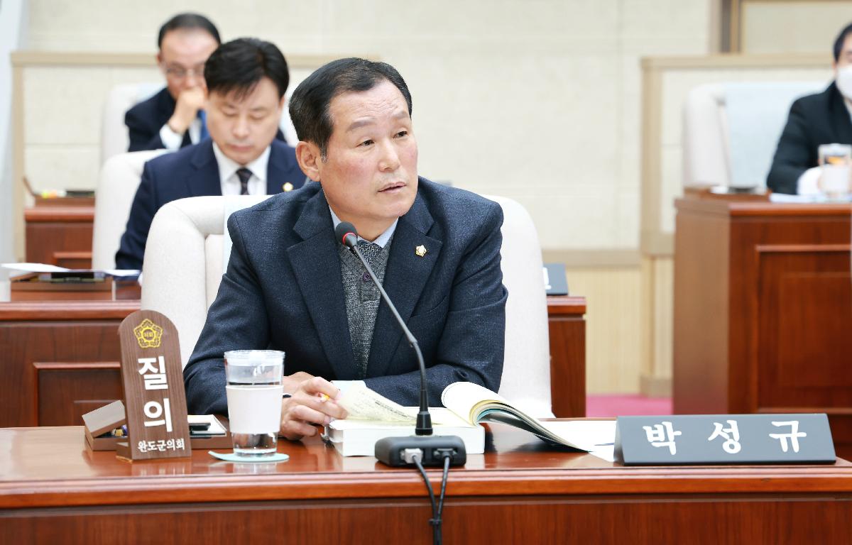 제335회 임시회    첨부이미지 : 1U7A3384.JPG