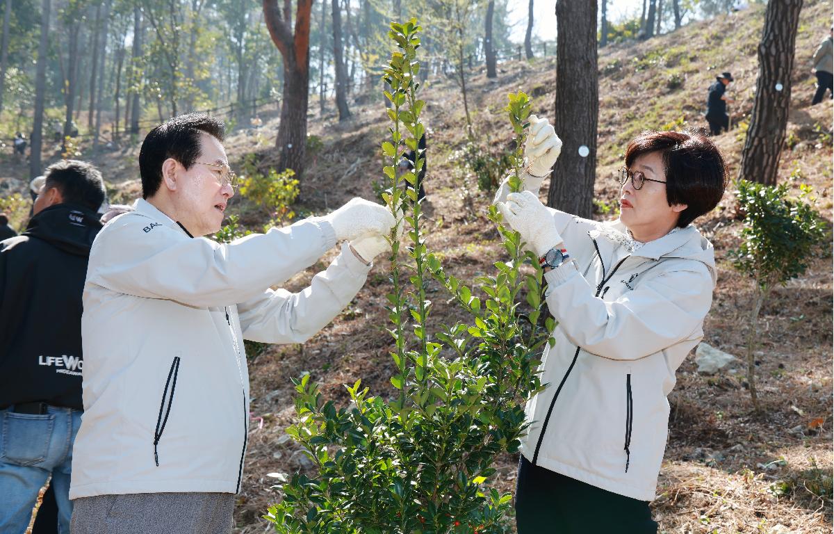 제81회 식목일 행사  첨부이미지 : 1U7A0103.JPG