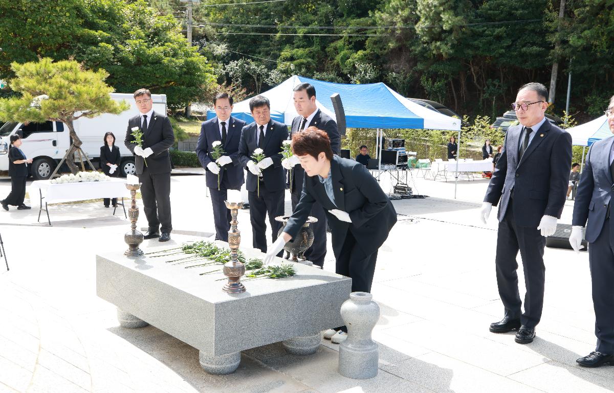  제4회 약산항일운동 추모제 첨부이미지 : 1U7A9948.JPG