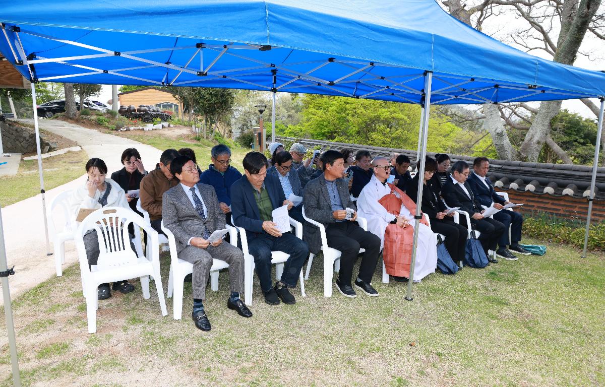 불기 2570년 장보고대사 범종타종식 첨부이미지 : 1U7A2135.JPG