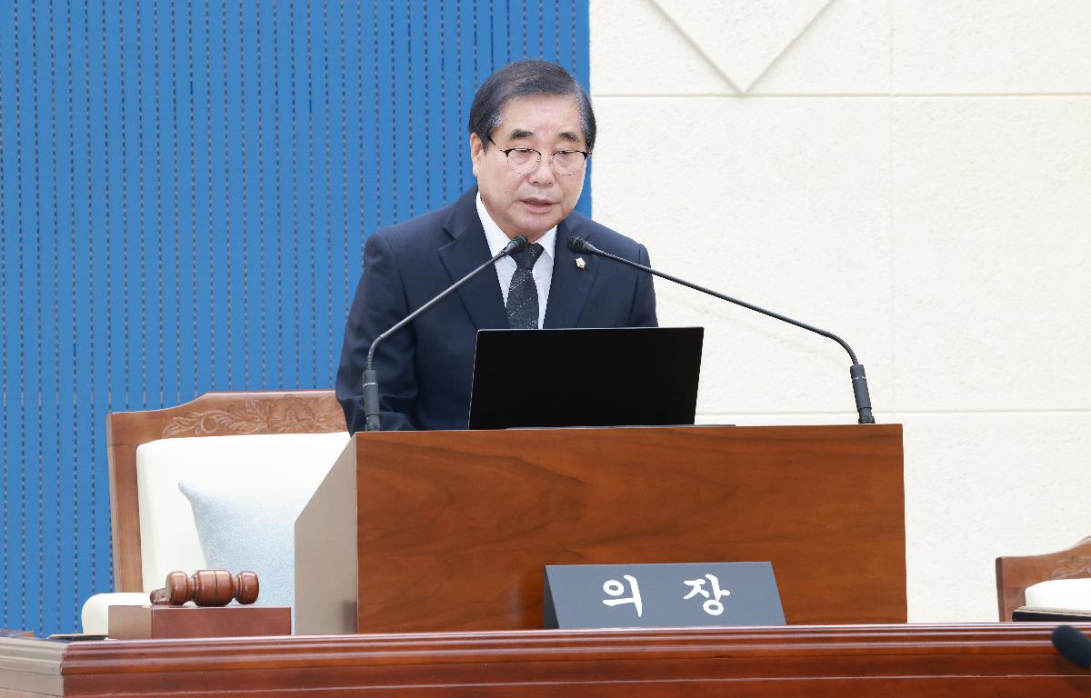 제340회 완도군의회 임시회(군정 주요업무 추진실적 보고.청취) 첨부이미지 : 1U7A7554.JPG
