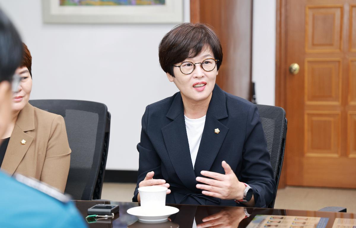 제10대 완도군의회 기관단체방문 첨부이미지 : 1U7A4602.JPG