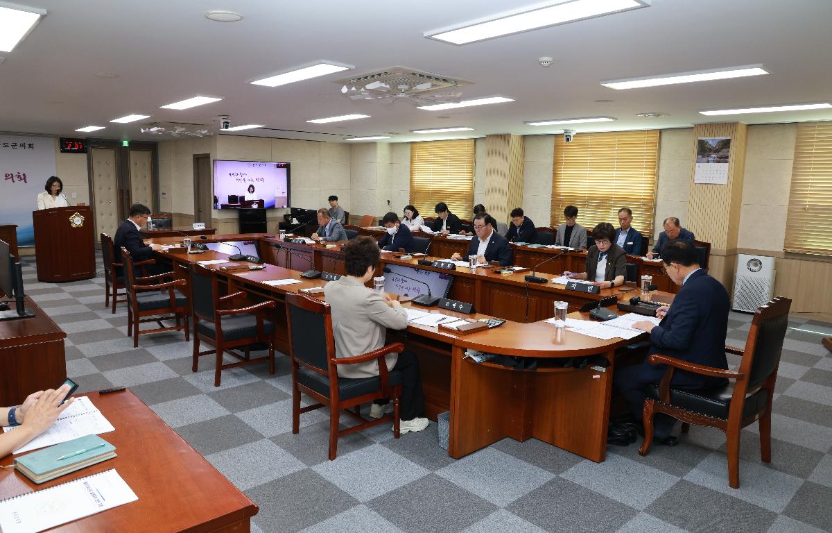 해양치유산업 실태파악 특별위원회 제2차 회의 첨부이미지 : 1U7A7791.JPG